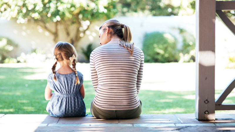 Annoncer un décès par suicide à un enfant